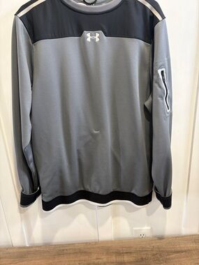 Under Armour Grey and Black Men’s Pullover